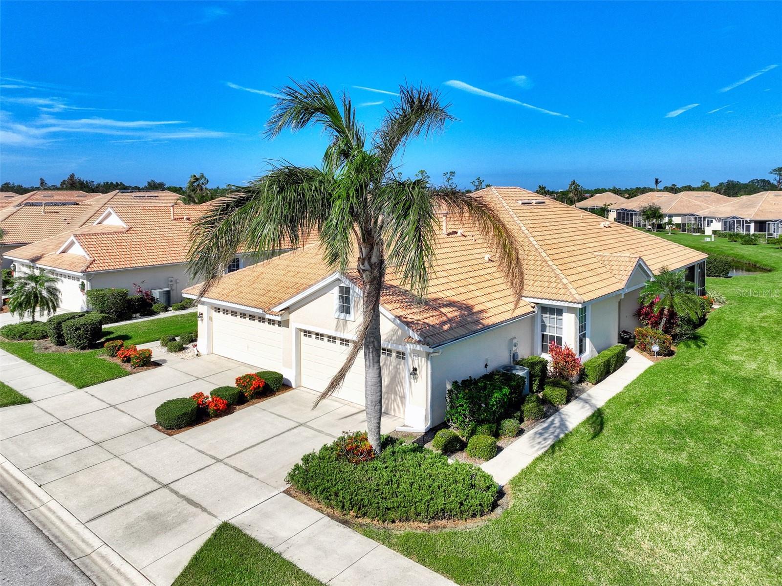 Image 2 of 48 For 4980 Whispering Oaks Drive