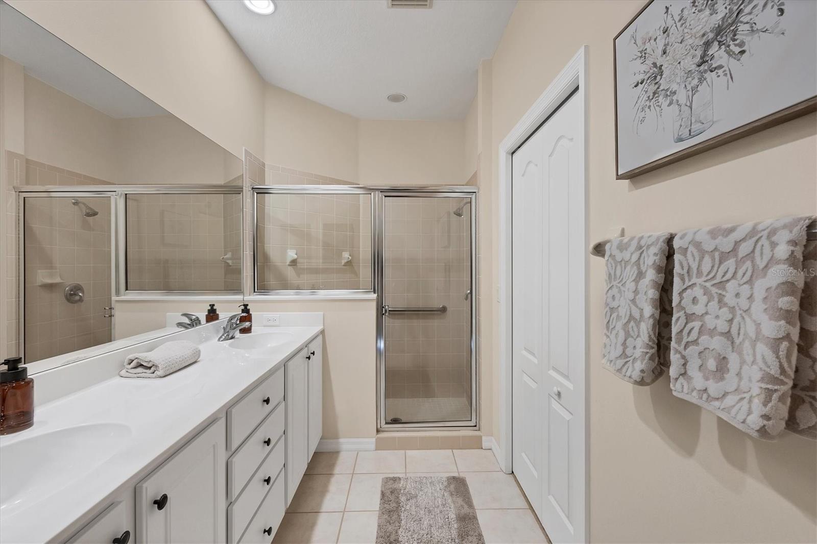 Image 26 of 48 For 4980 Whispering Oaks Drive