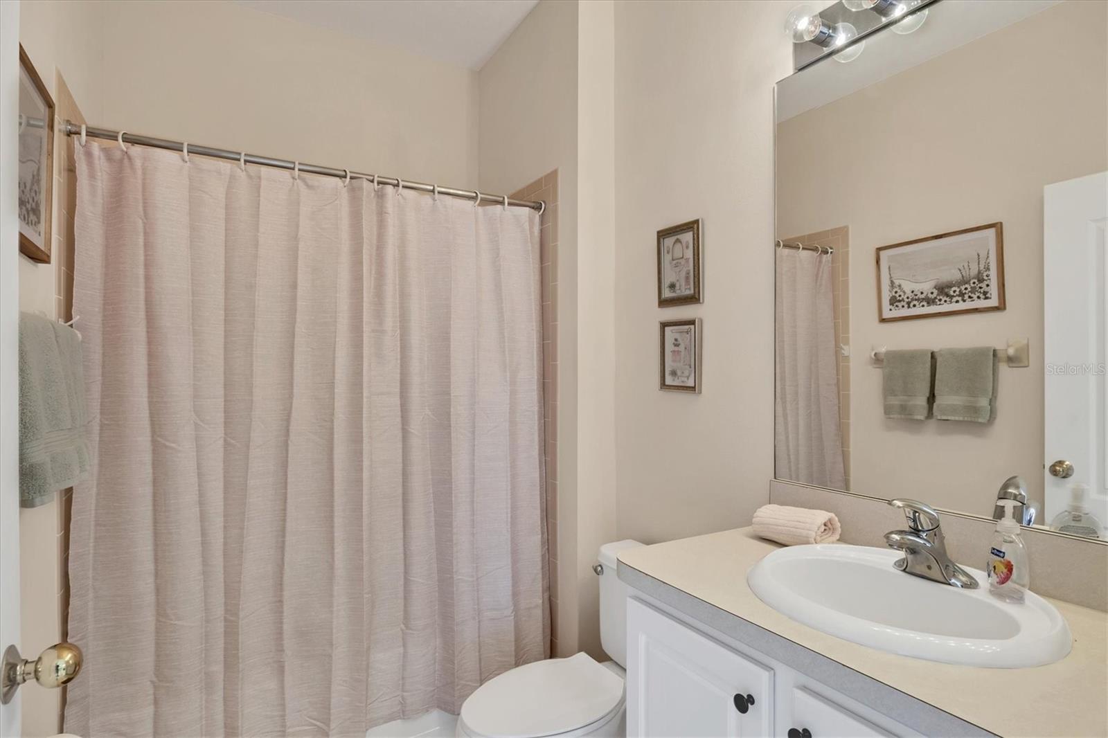 Image 29 of 48 For 4980 Whispering Oaks Drive