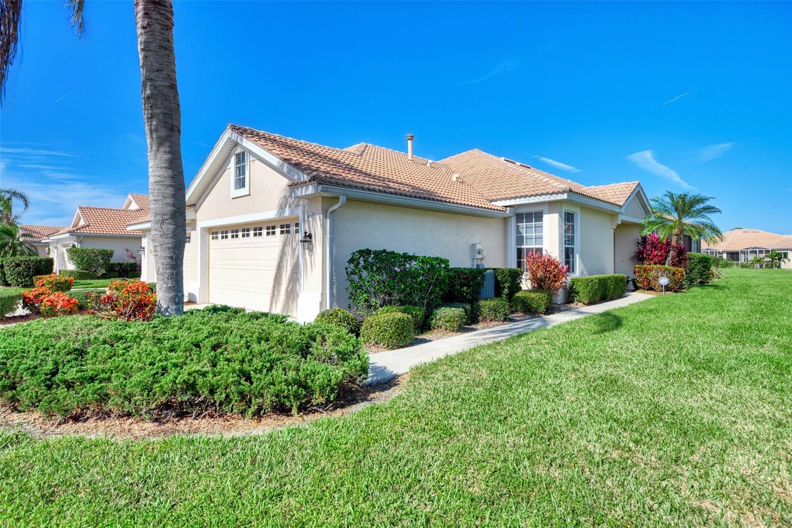 Image 5 of 48 For 4980 Whispering Oaks Drive