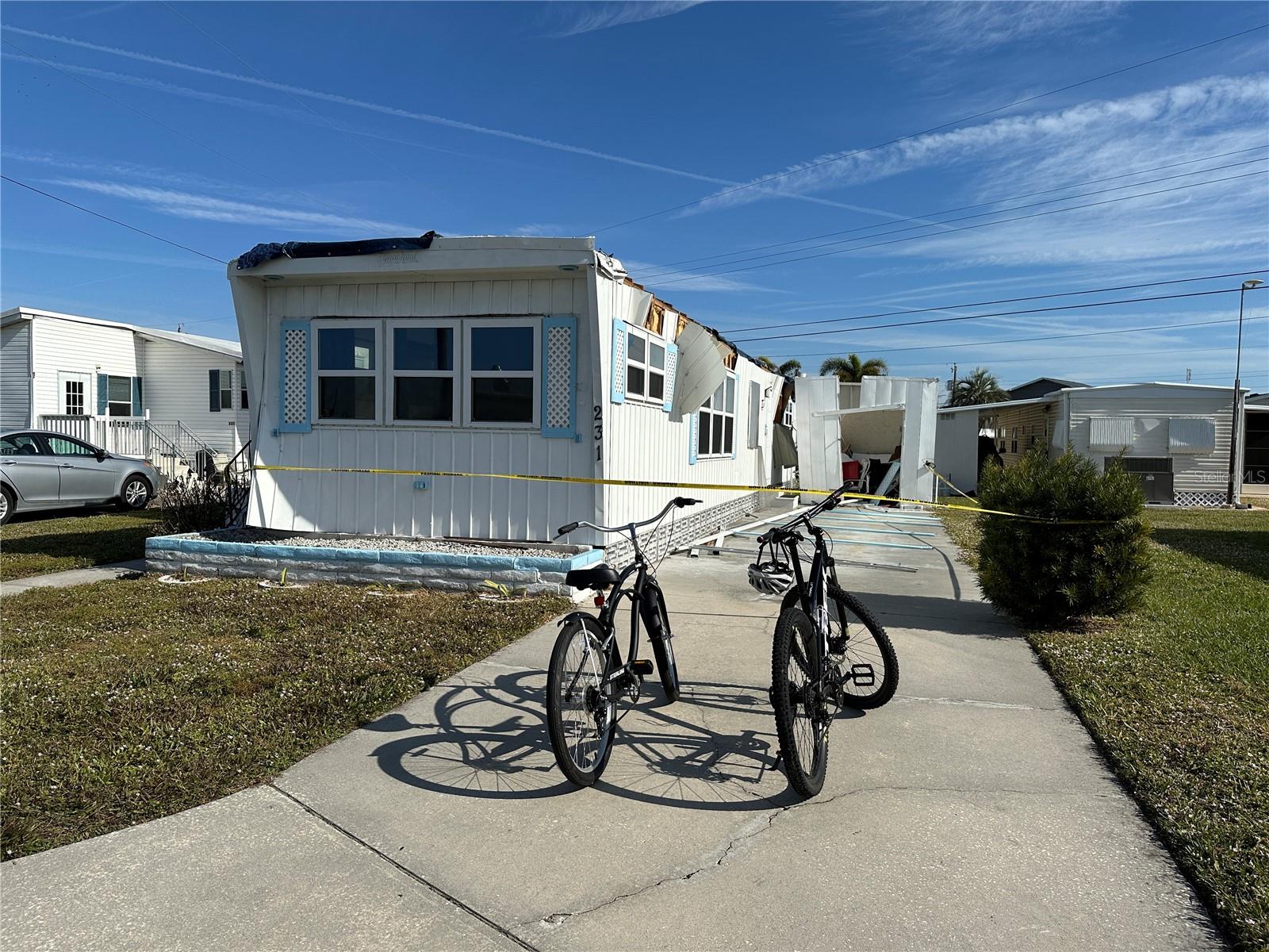 Details for 231 Inner Drive E, VENICE, FL 34285