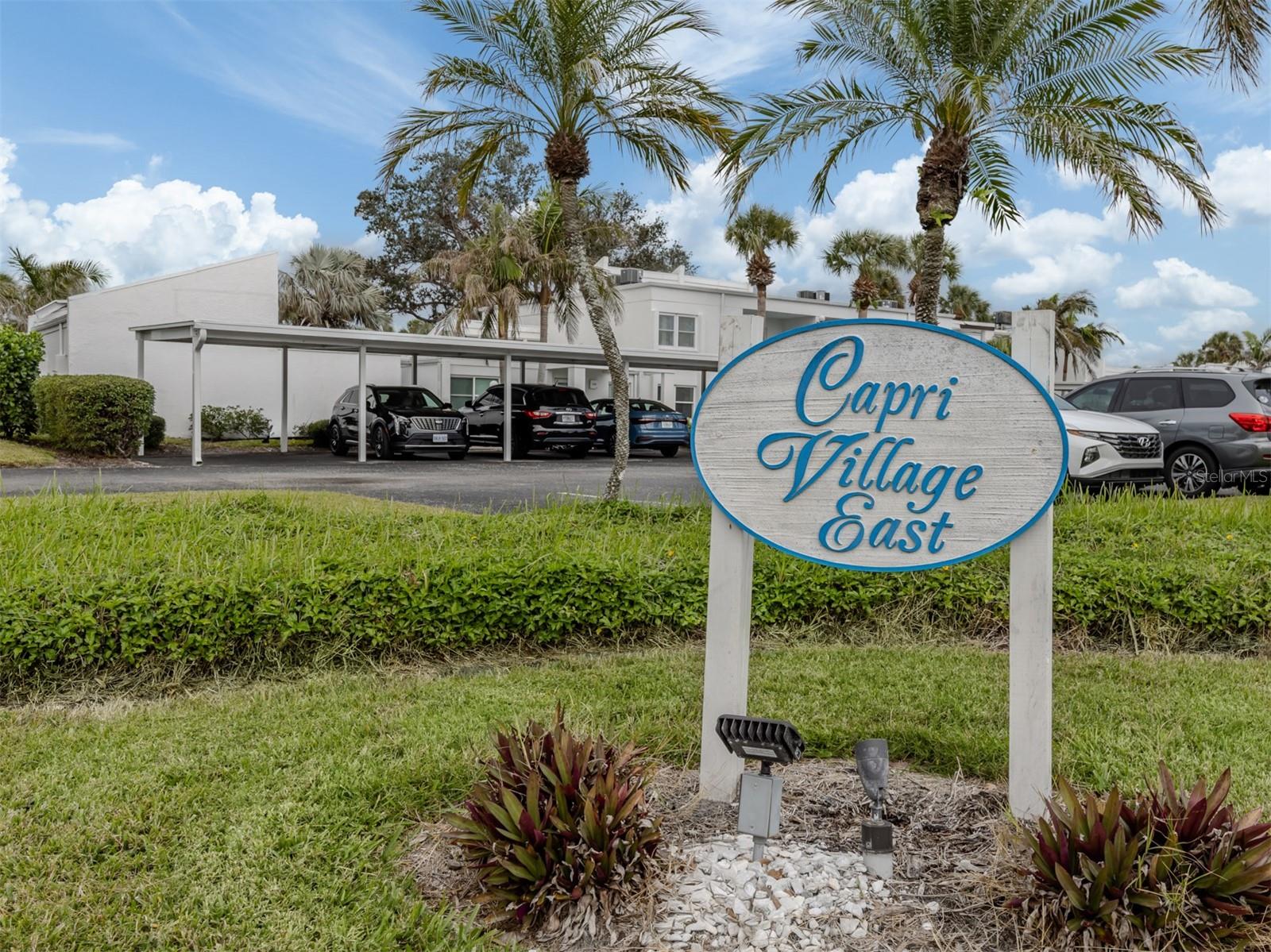 Image 29 of 52 For 751 Capri Isles Boulevard 108