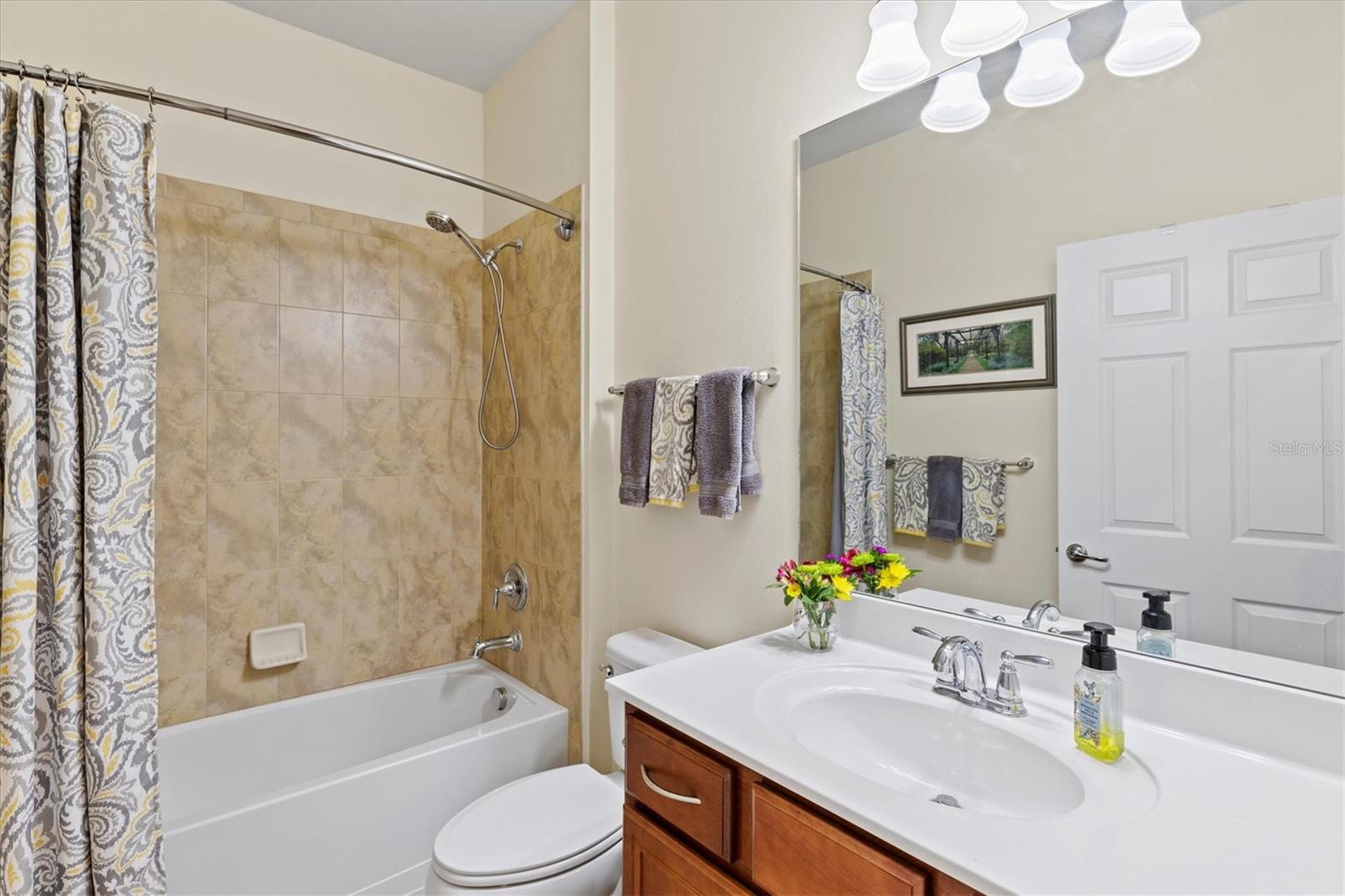 Image 34 of 98 For 19225 Jacinda Street