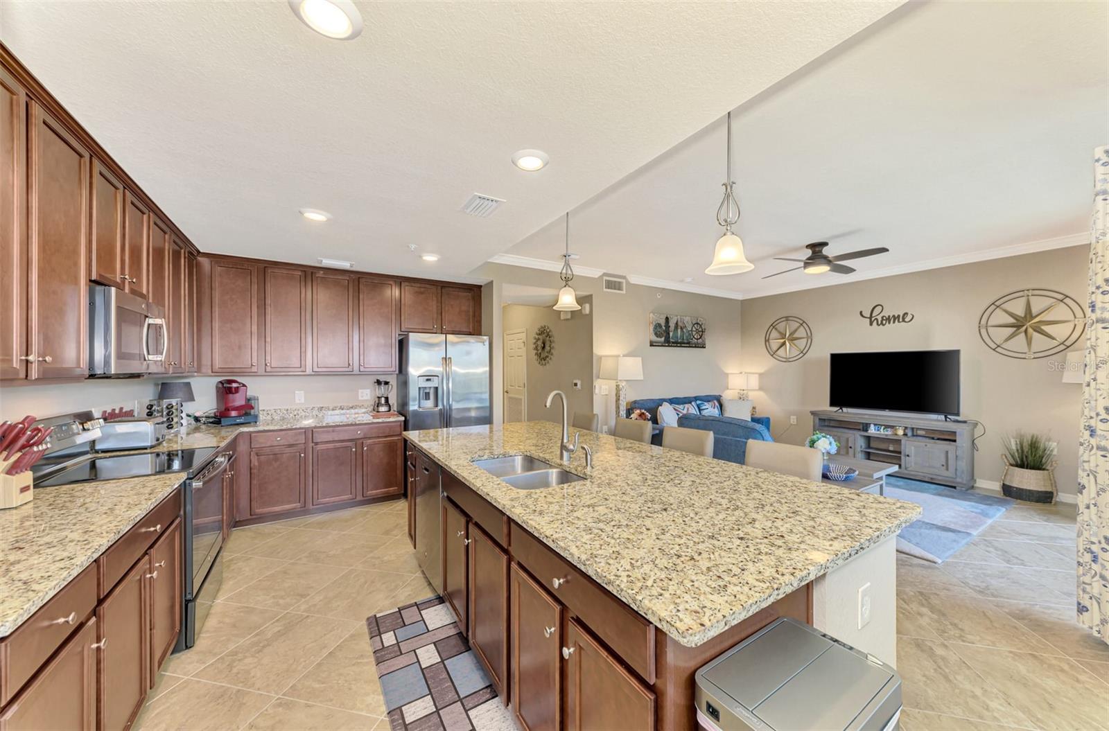 Image 16 of 58 For 17118 Vardon Terrace 202