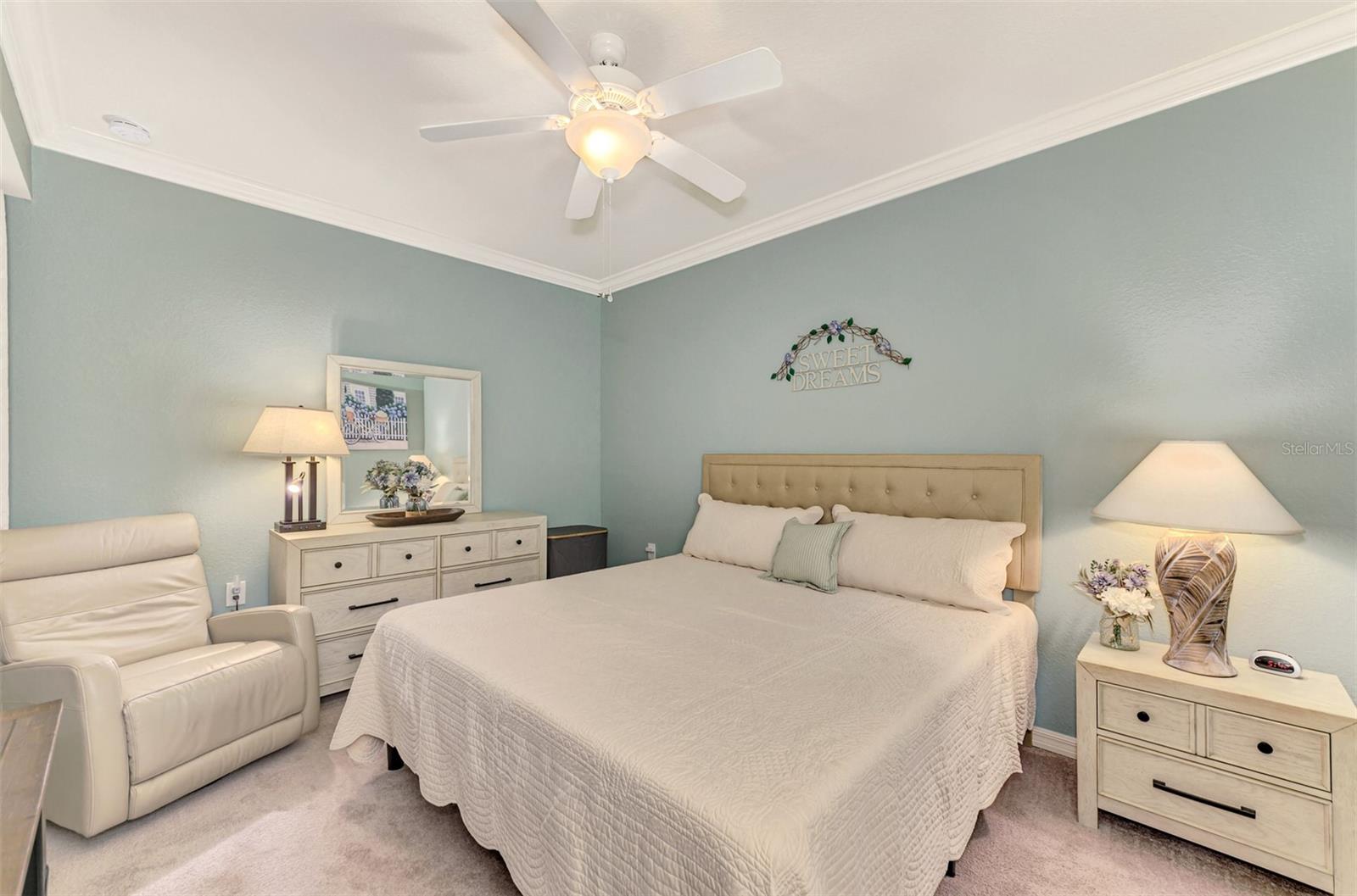 Image 22 of 58 For 17118 Vardon Terrace 202