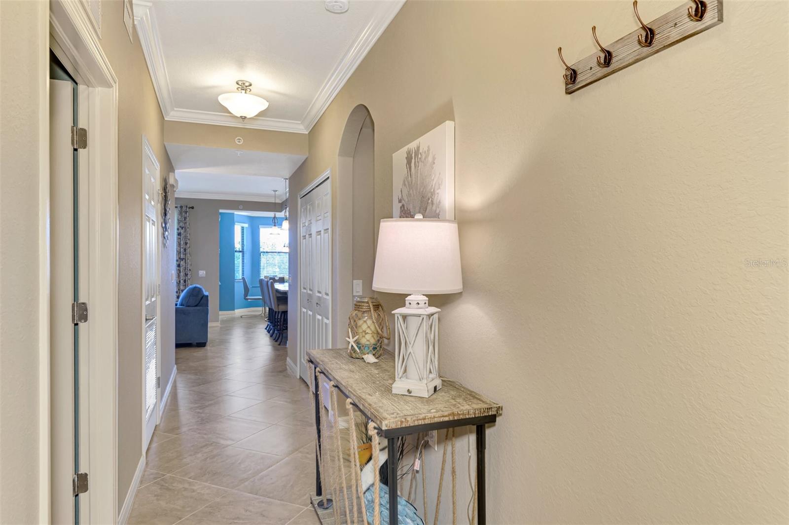 Image 5 of 58 For 17118 Vardon Terrace 202