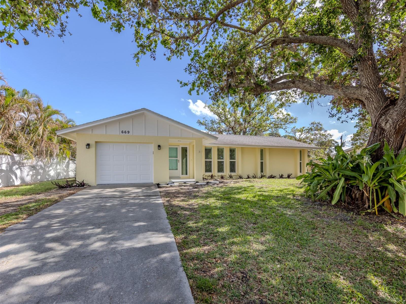 Details for 669 Alligator Drive, VENICE, FL 34293