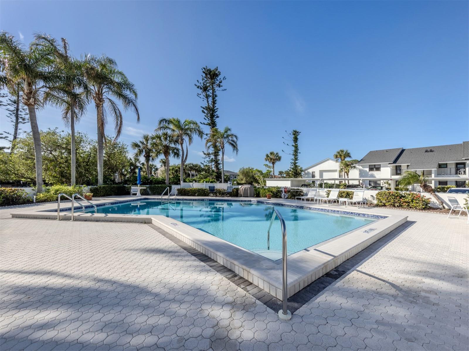 Image 24 of 86 For 1100 Capri Isles Boulevard 221