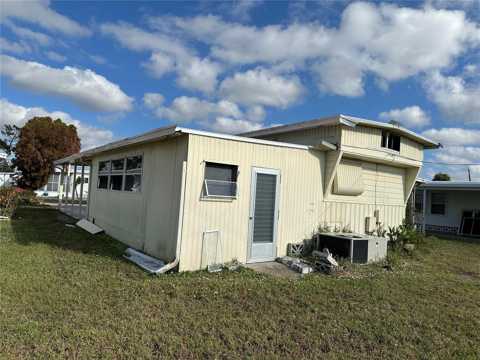 Image 13 of 14 For 230 Outer Drive