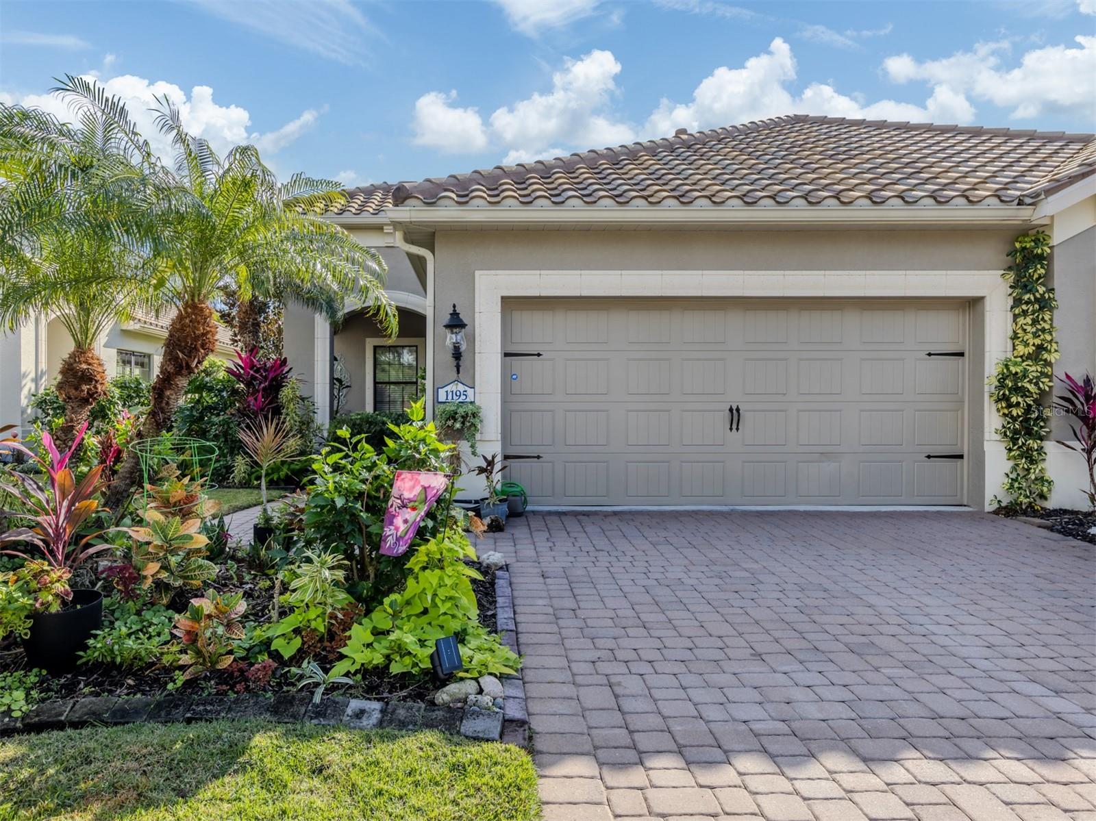 Details for 1195 Collier Place, VENICE, FL 34293