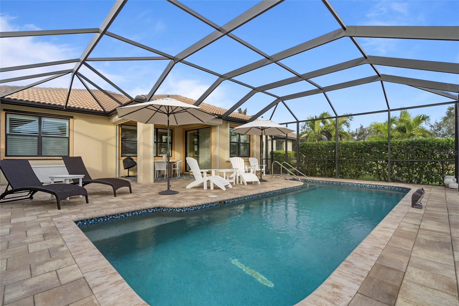 Image 33 of 47 For 13807 Karina Street
