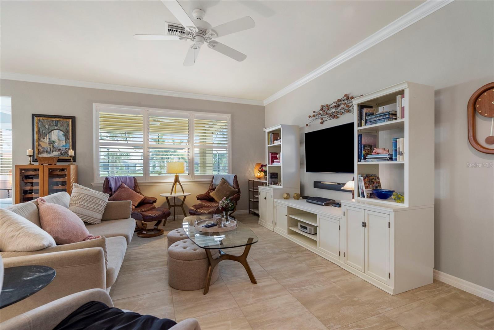 Image 5 of 47 For 13807 Karina Street