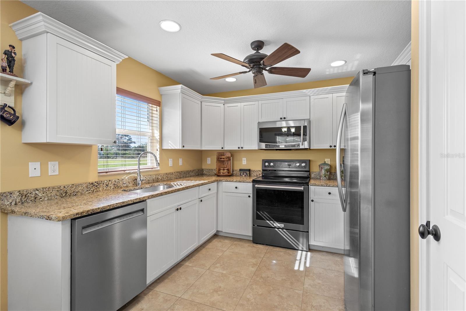 Image 11 of 40 For 9325 Crugar Terrace