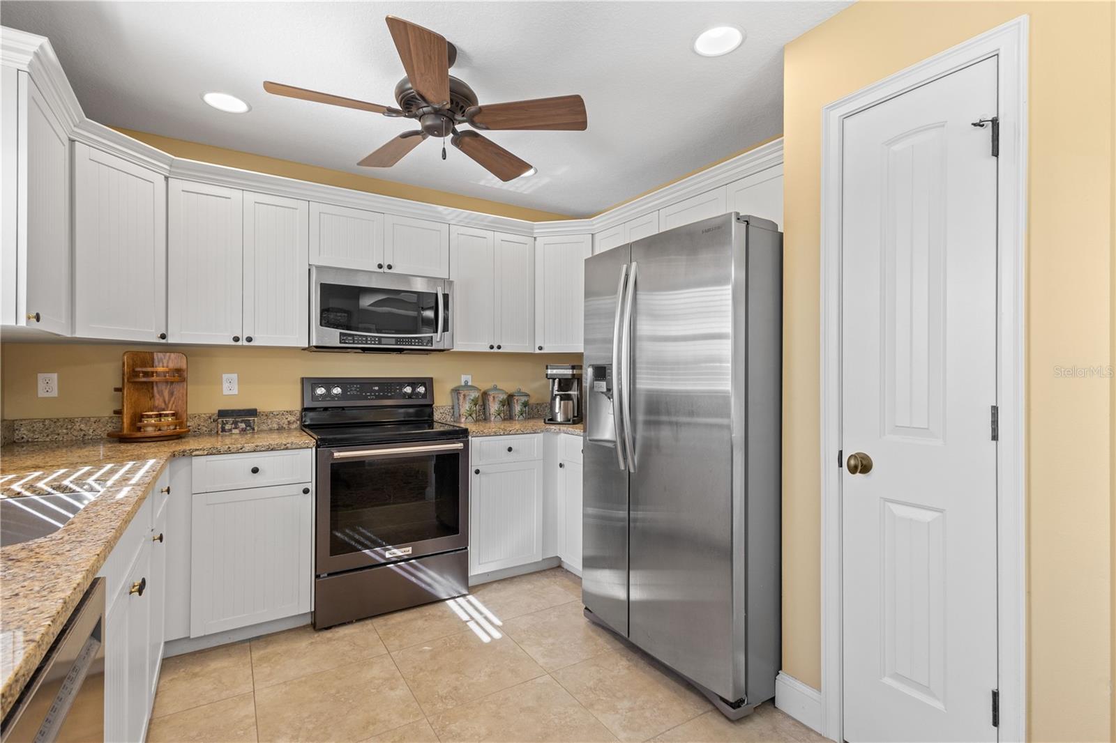 Image 12 of 40 For 9325 Crugar Terrace