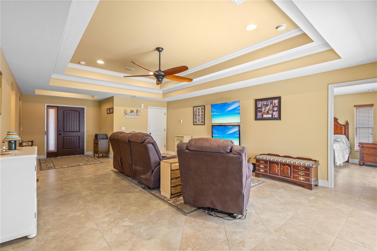 Image 14 of 40 For 9325 Crugar Terrace