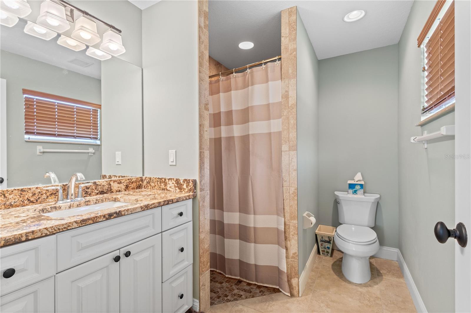 Image 17 of 40 For 9325 Crugar Terrace