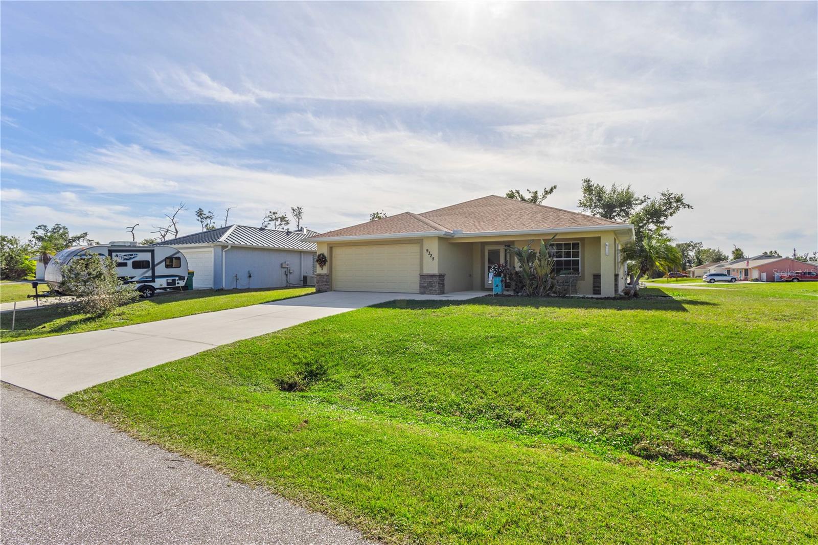 Image 33 of 40 For 9325 Crugar Terrace