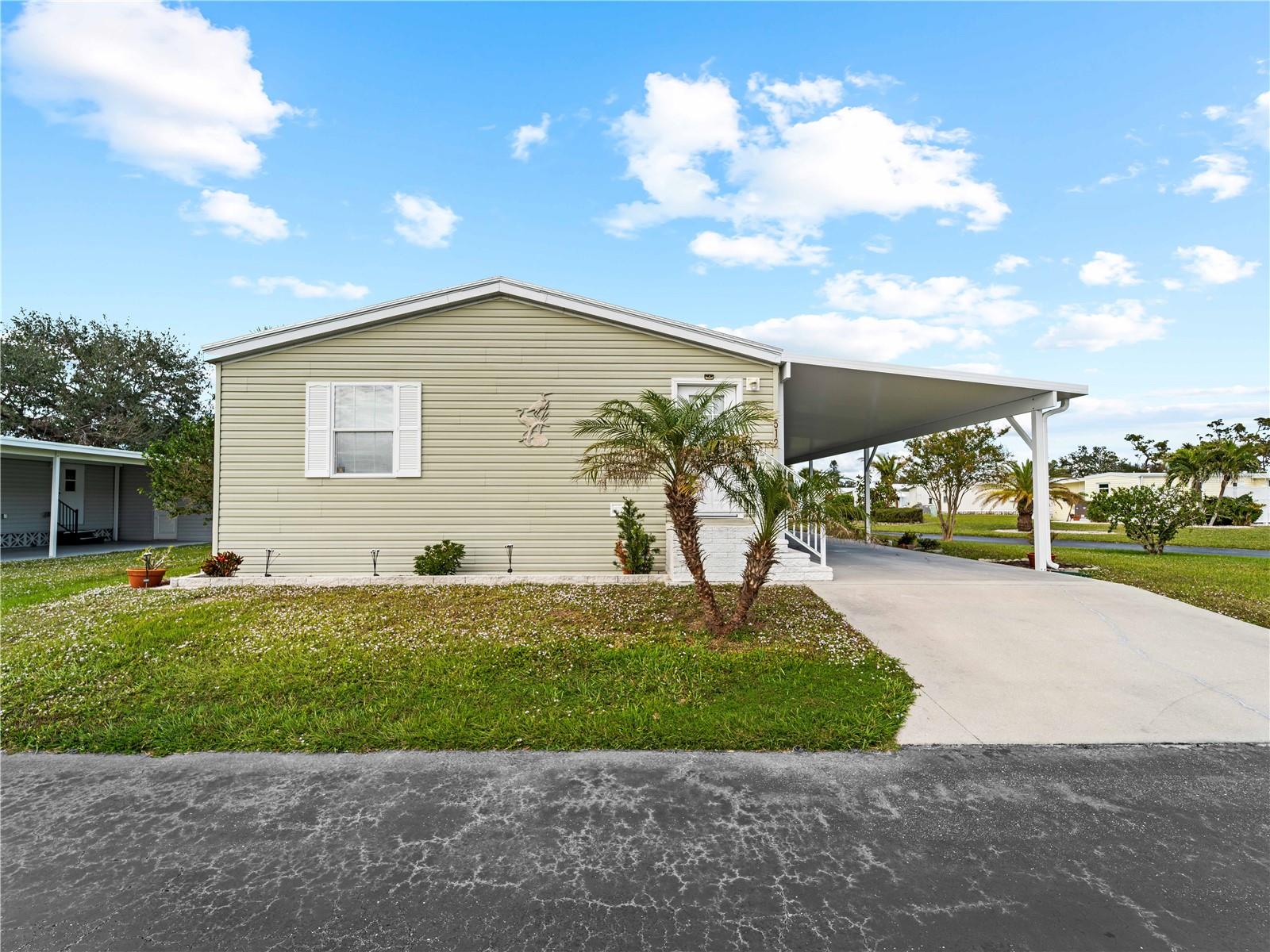 Details for 512 Ashwood Drive, VENICE, FL 34285