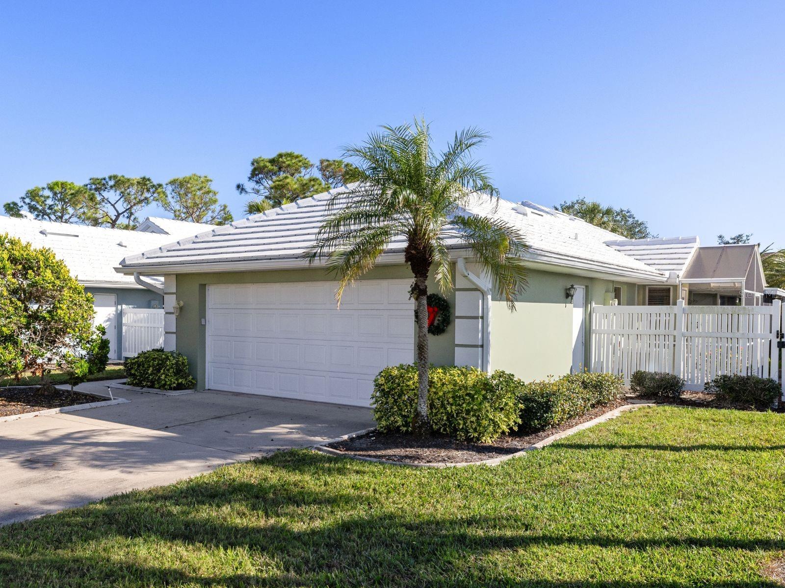 Details for 704 Harrington Lake Drive S 6, VENICE, FL 34293