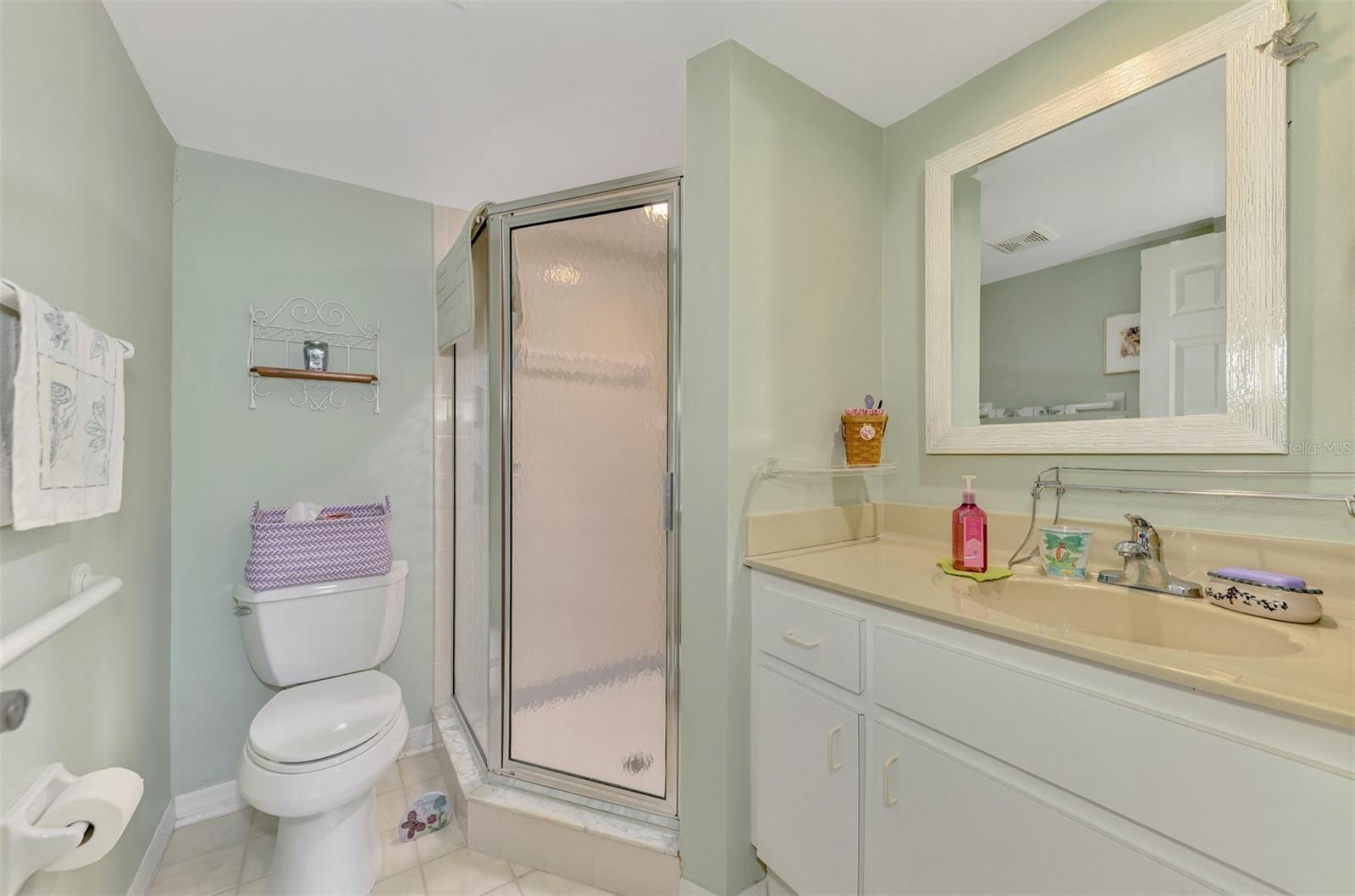 Image 13 of 24 For 934 Capri Isles Boulevard 111