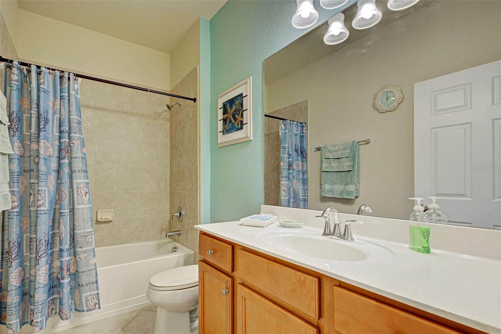 Image 29 of 52 For 20272 Tesoro Drive