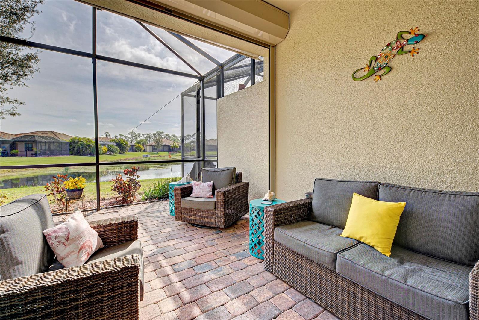 Image 36 of 52 For 20272 Tesoro Drive
