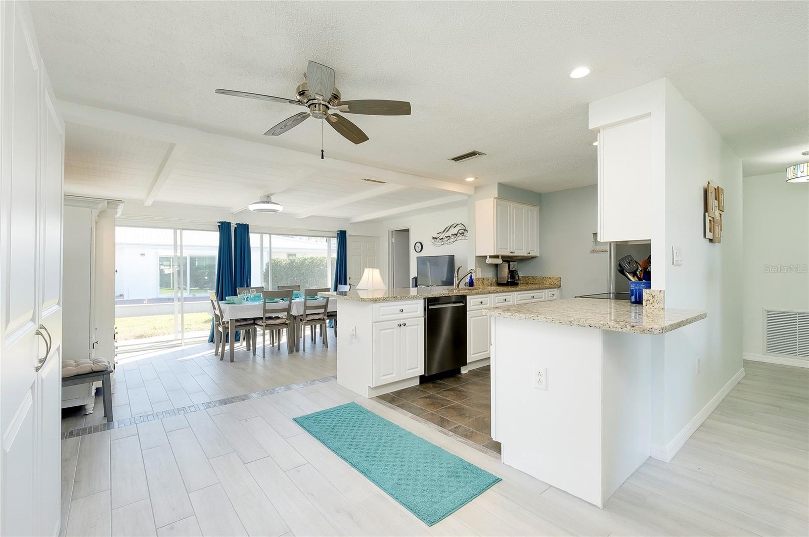 Image 30 of 59 For 411 Circlewood Drive I2
