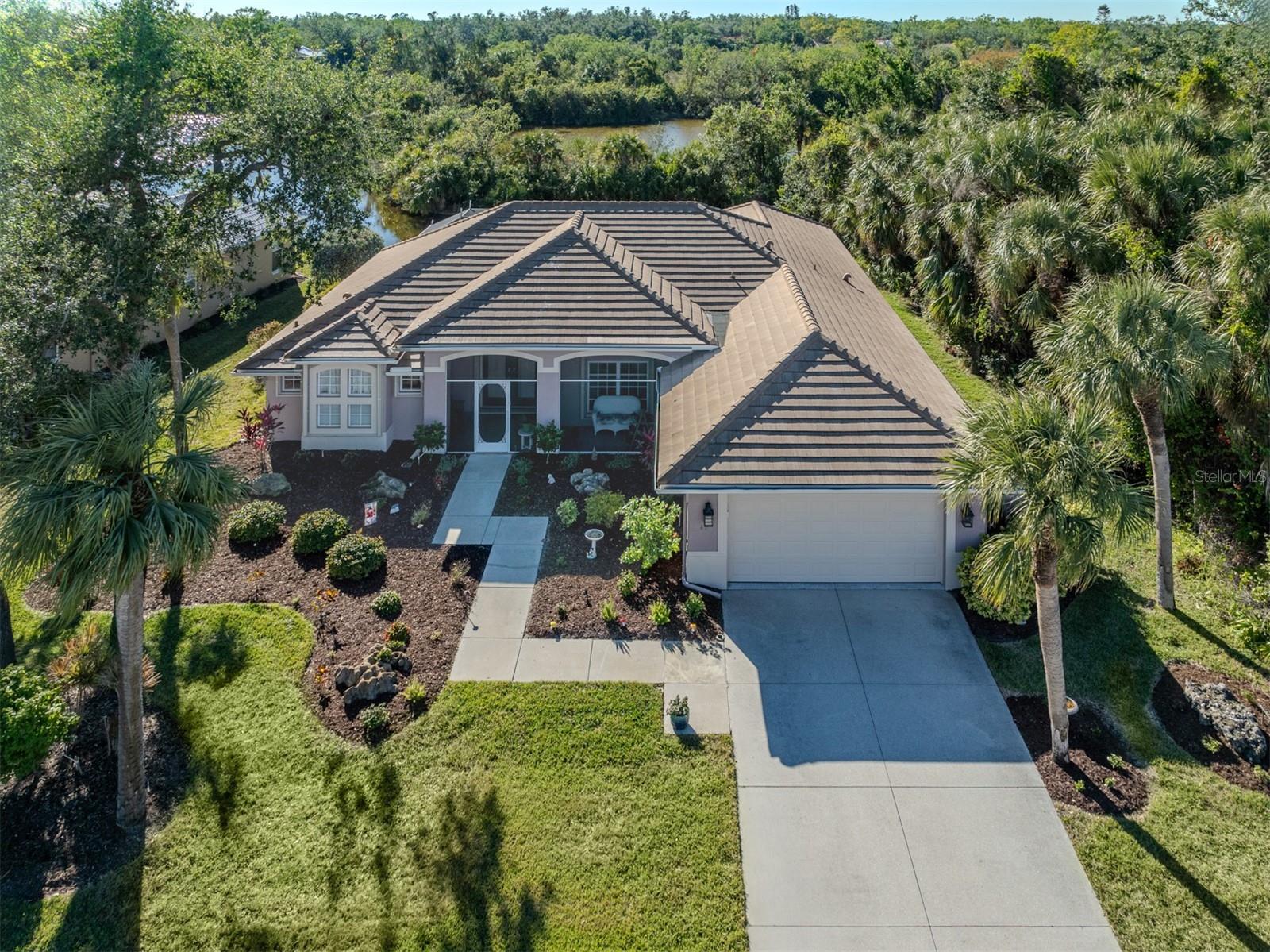 Details for 498 Lake Of The Woods Drive, VENICE, FL 34293