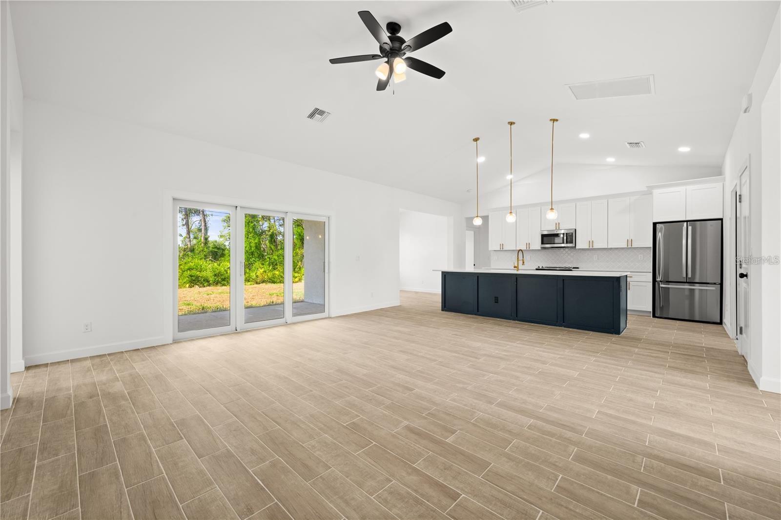 Image 8 of 18 For 18055 Dublin Avenue