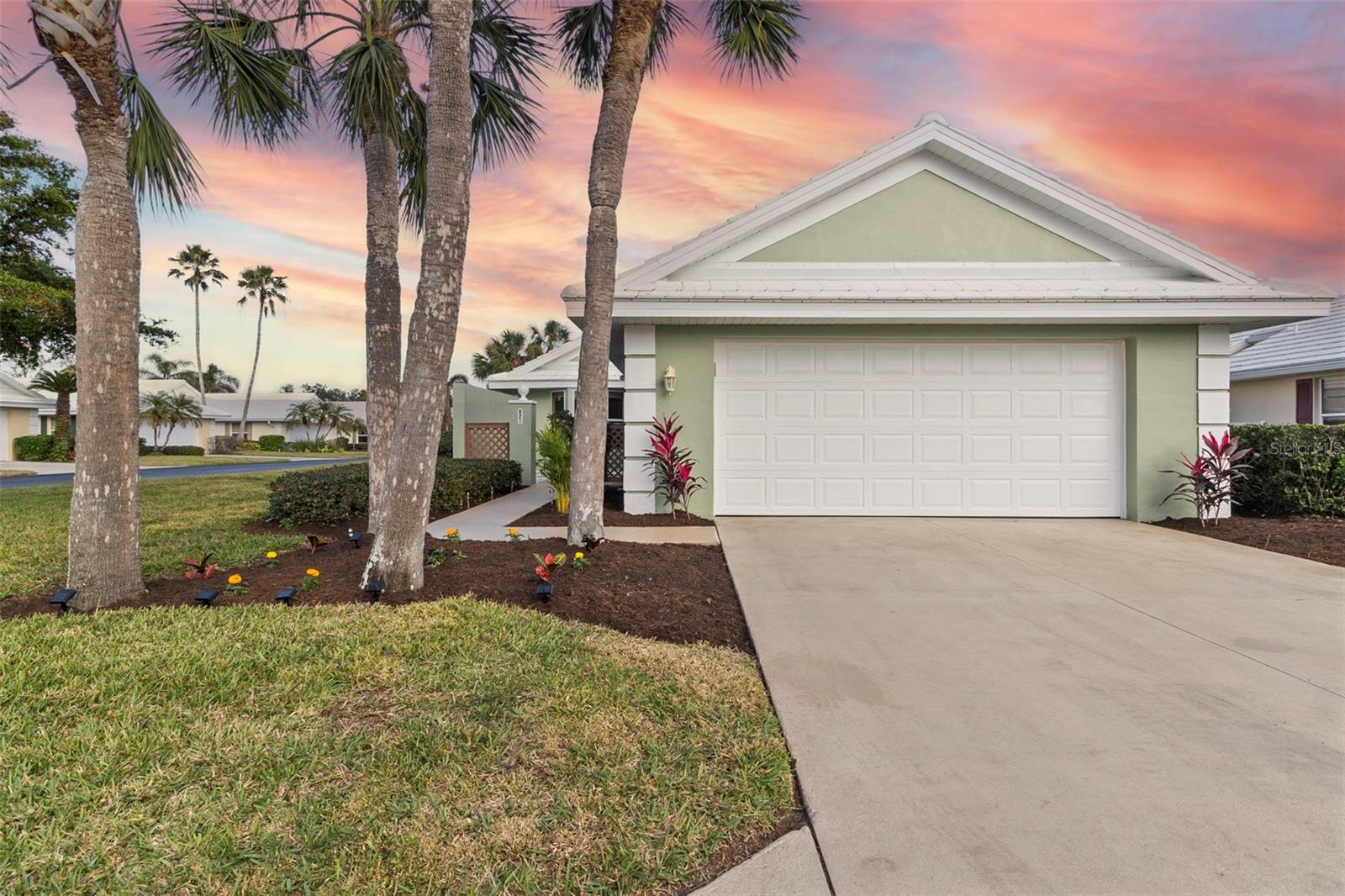 Details for 821 Harrington Lake Lane 32, VENICE, FL 34293