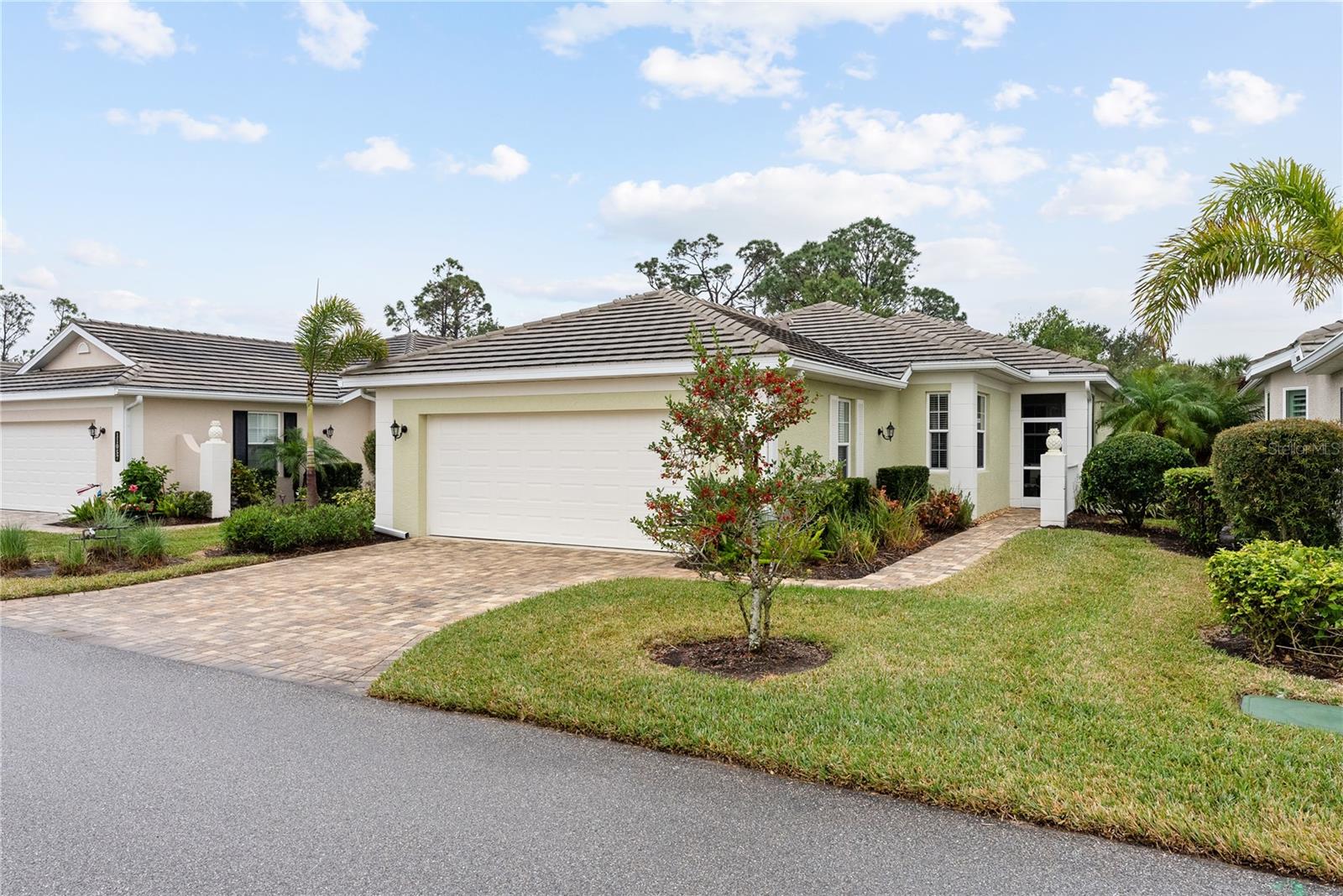 Details for 11053 Barnsley Drive, VENICE, FL 34293