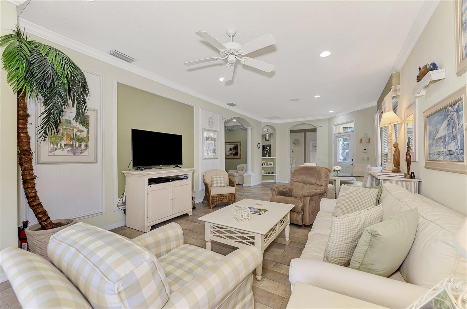 Image 15 of 51 For 4259 Whispering Oaks Drive