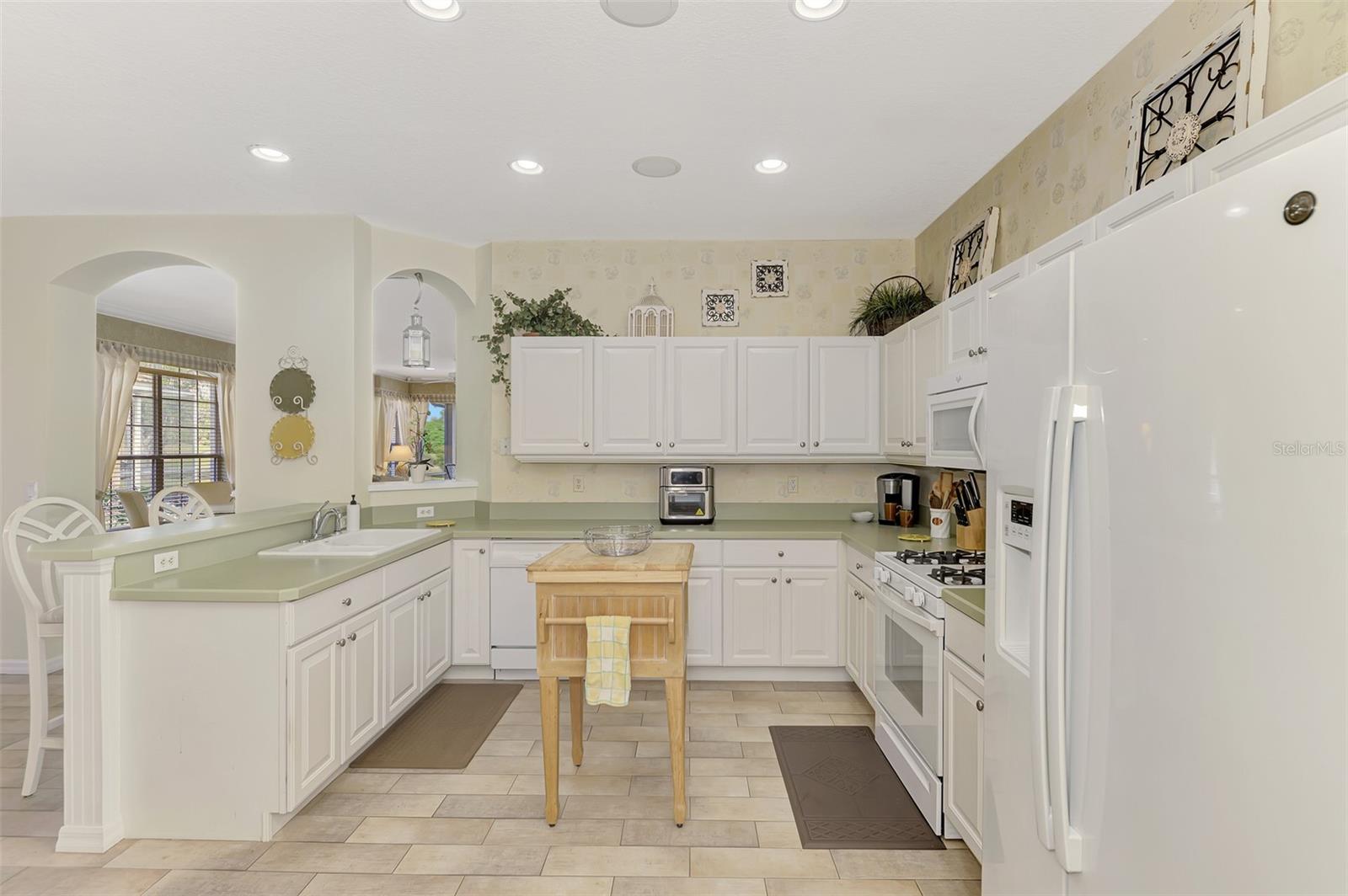 Image 22 of 51 For 4259 Whispering Oaks Drive