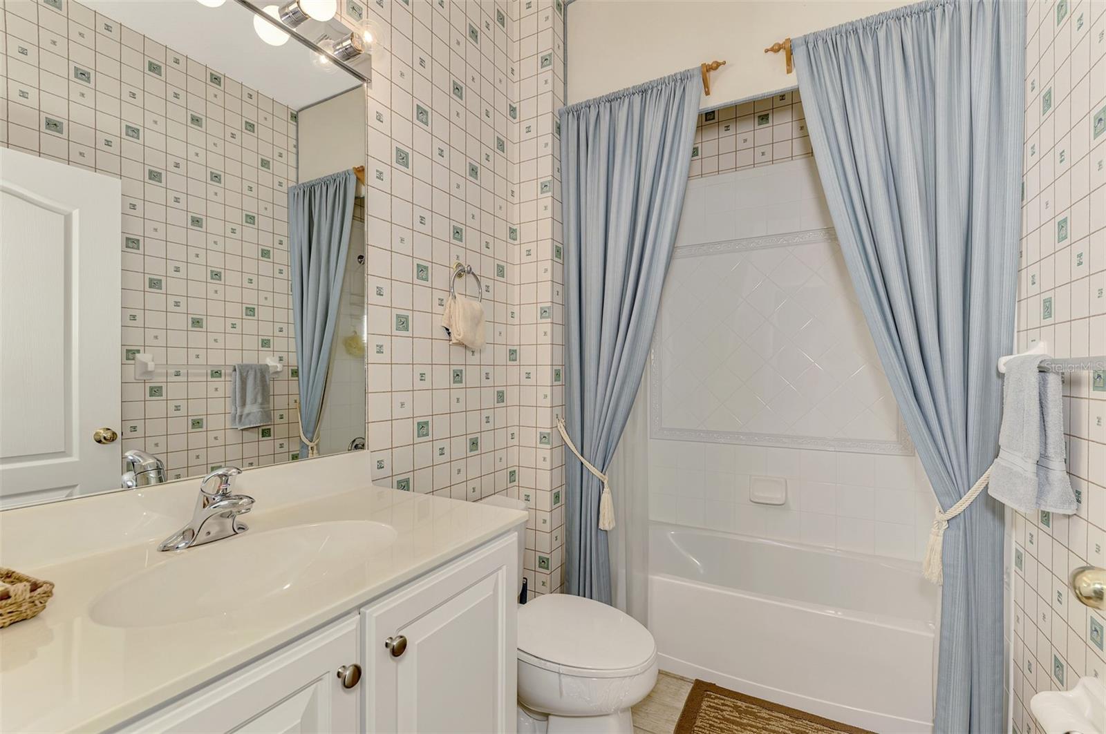 Image 35 of 51 For 4259 Whispering Oaks Drive
