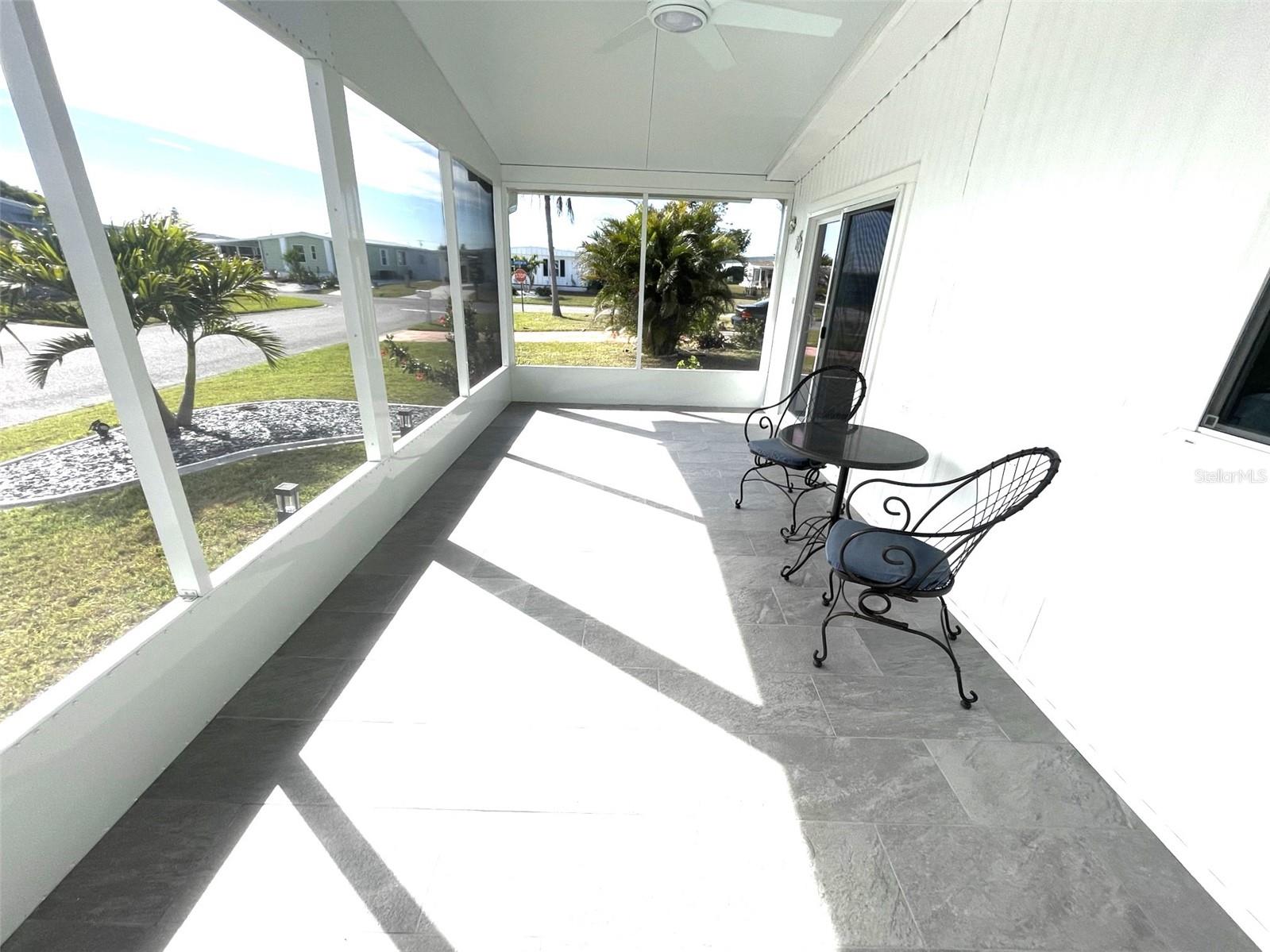 Image 20 of 62 For 28 Castaway Court