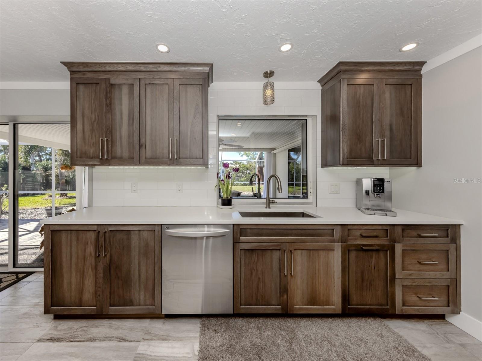 Image 12 of 50 For 809 Garland Avenue