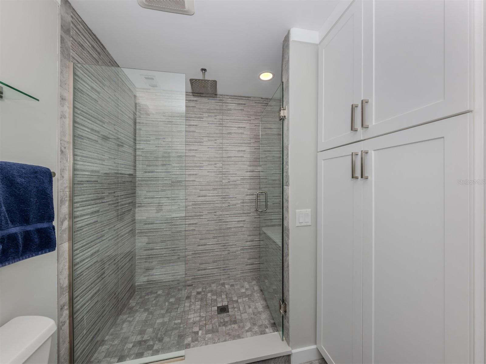 Image 17 of 50 For 809 Garland Avenue