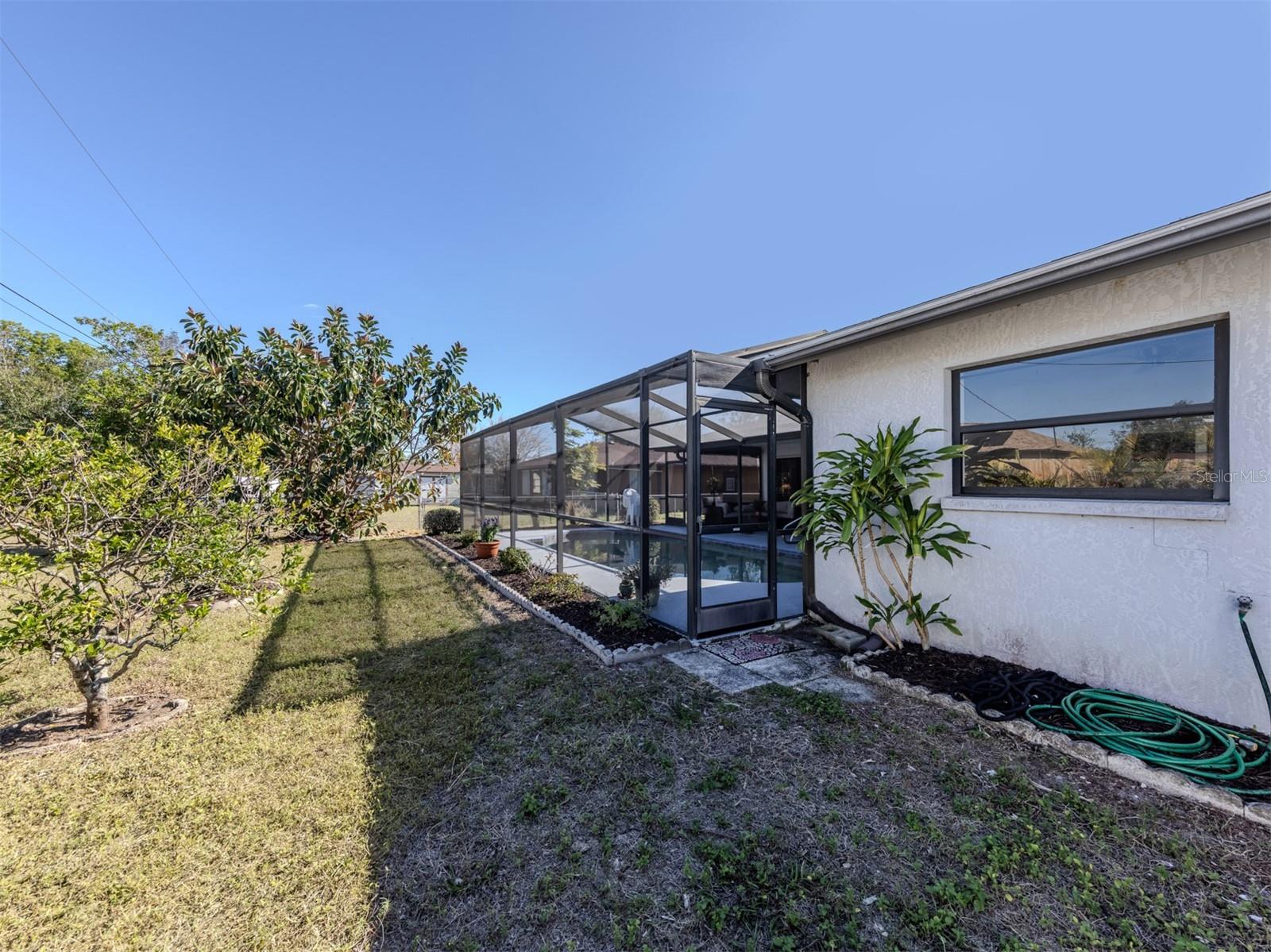 Image 10 of 74 For 4060 Barbary Lane