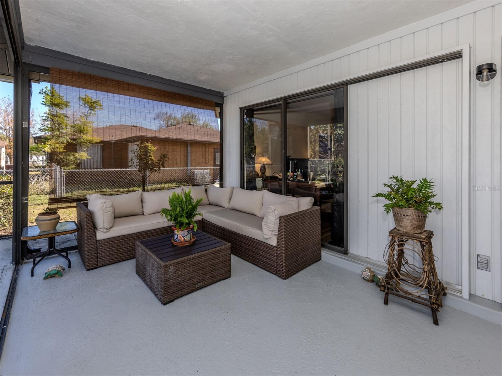 Image 9 of 74 For 4060 Barbary Lane