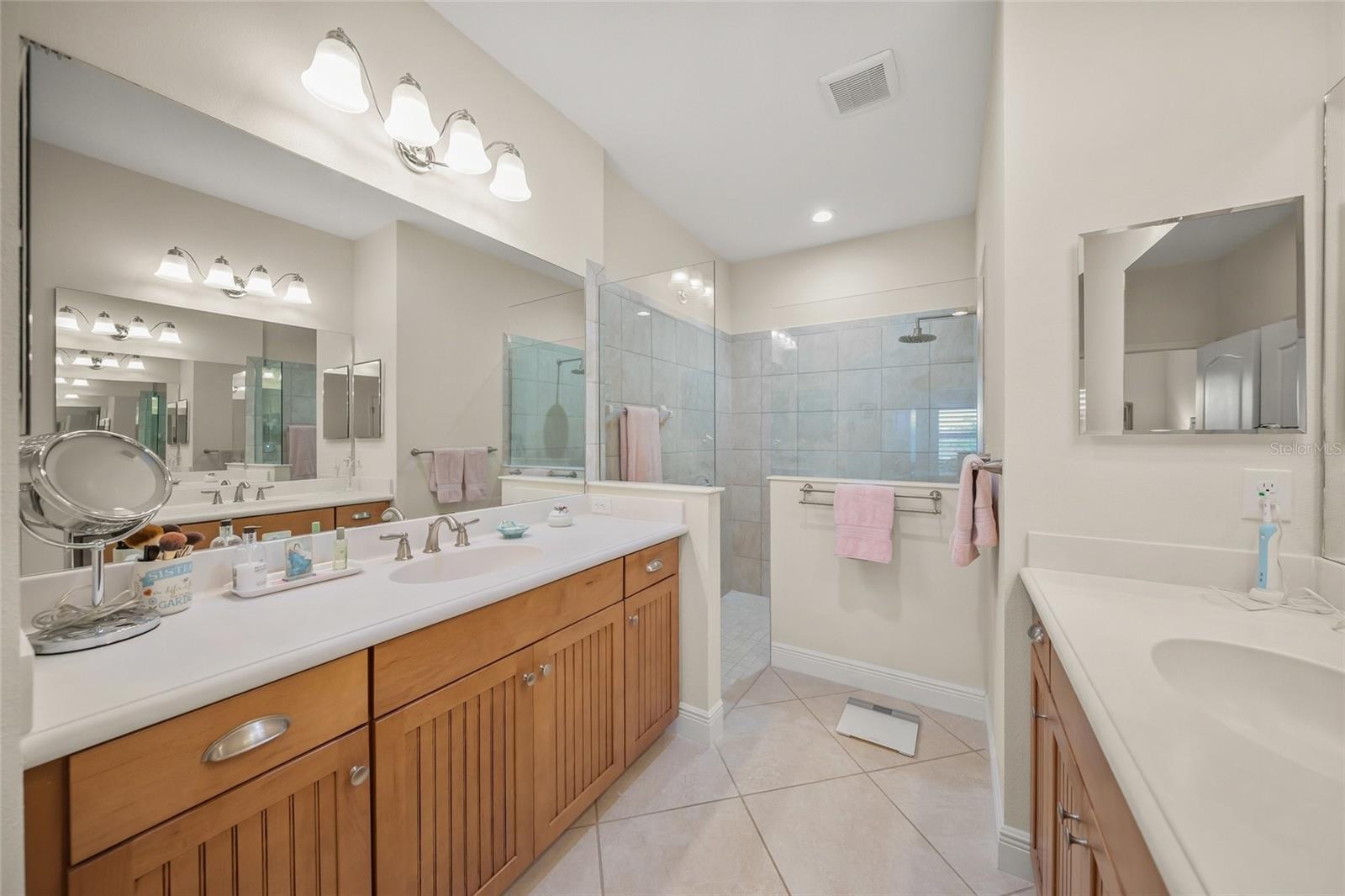 Image 16 of 56 For 11204 Mcdermott Court 11204