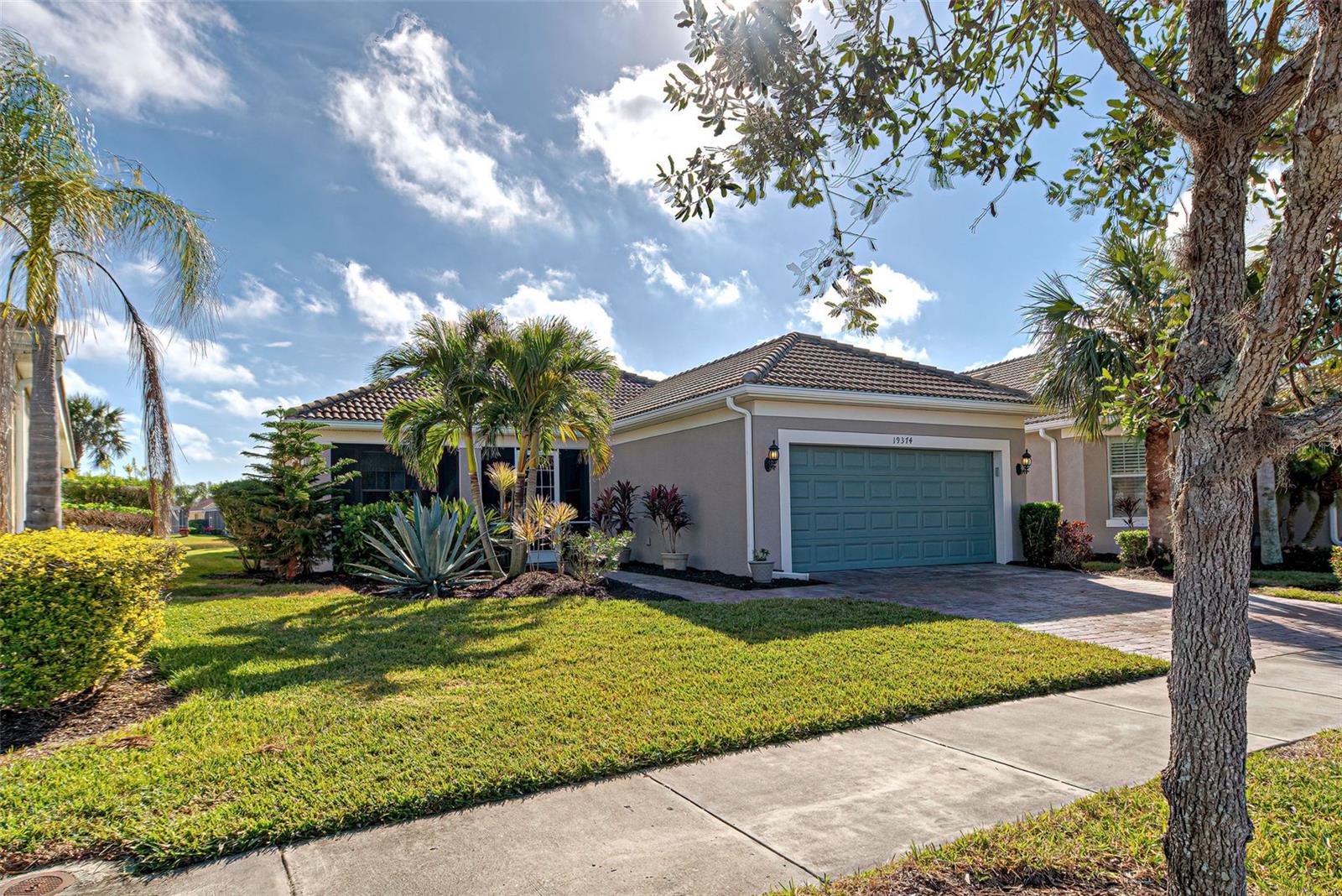 Image 4 of 100 For 19374 Rizzuto Street