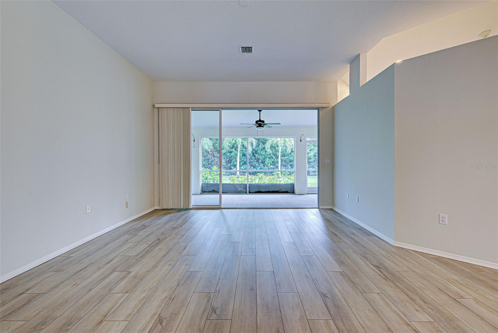 Image 11 of 64 For 339 Meadow Beauty Court