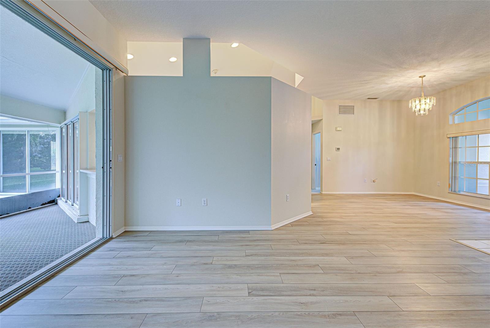 Image 15 of 64 For 339 Meadow Beauty Court