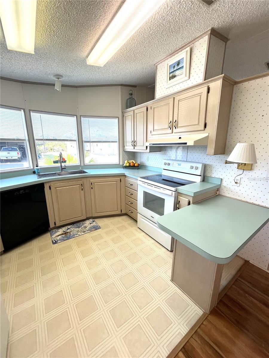 Image 13 of 64 For 563 Portside Drive