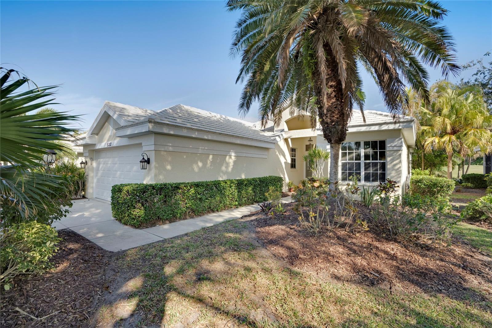 Details for 522 Fallbrook Drive, VENICE, FL 34292