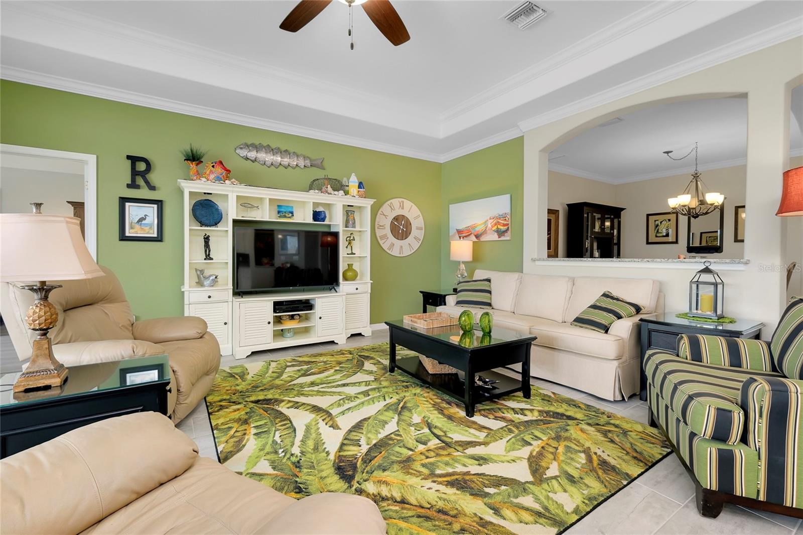 Listing photo id 16 for 13730 Vancanza