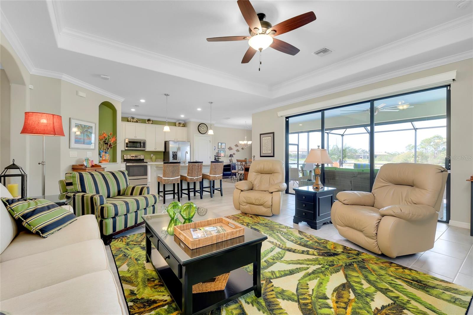 Listing photo id 18 for 13730 Vancanza