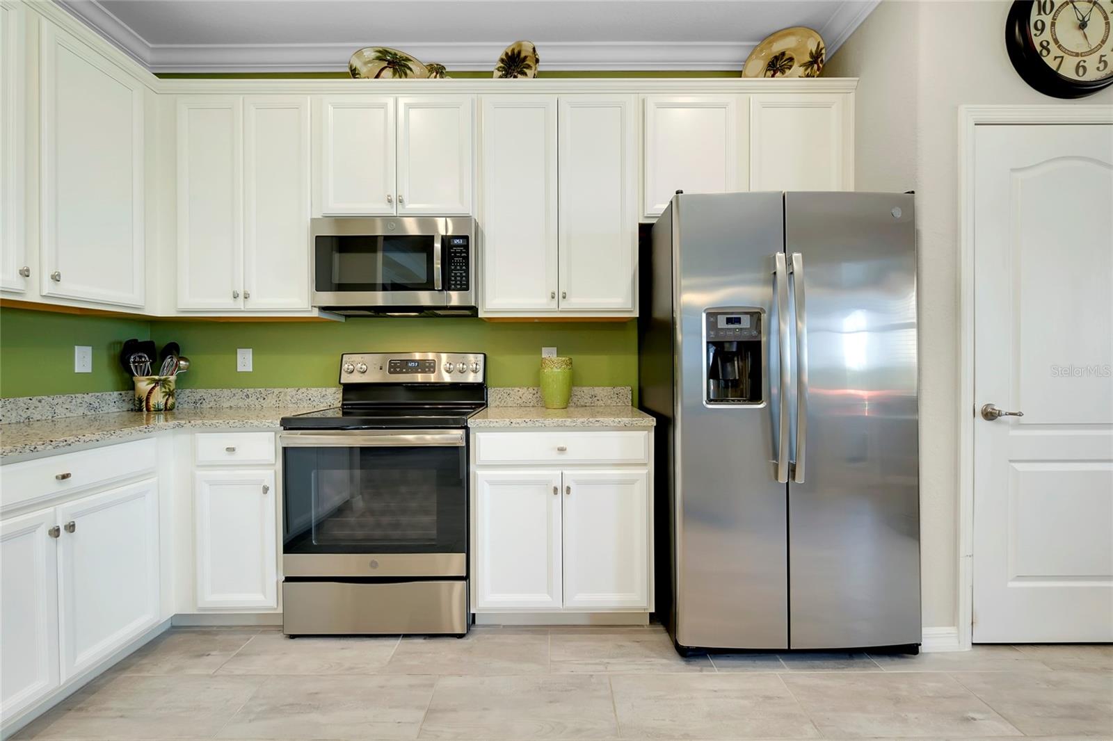 Listing photo id 24 for 13730 Vancanza
