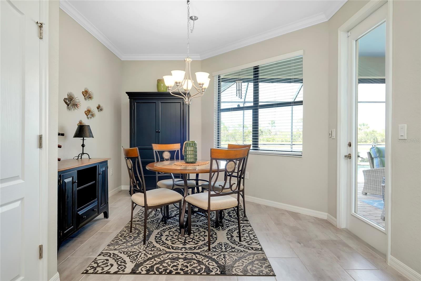 Listing photo id 27 for 13730 Vancanza