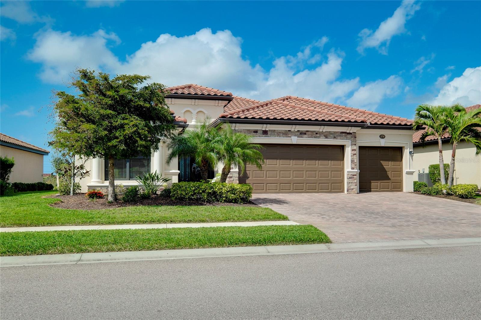Listing photo id 68 for 13730 Vancanza